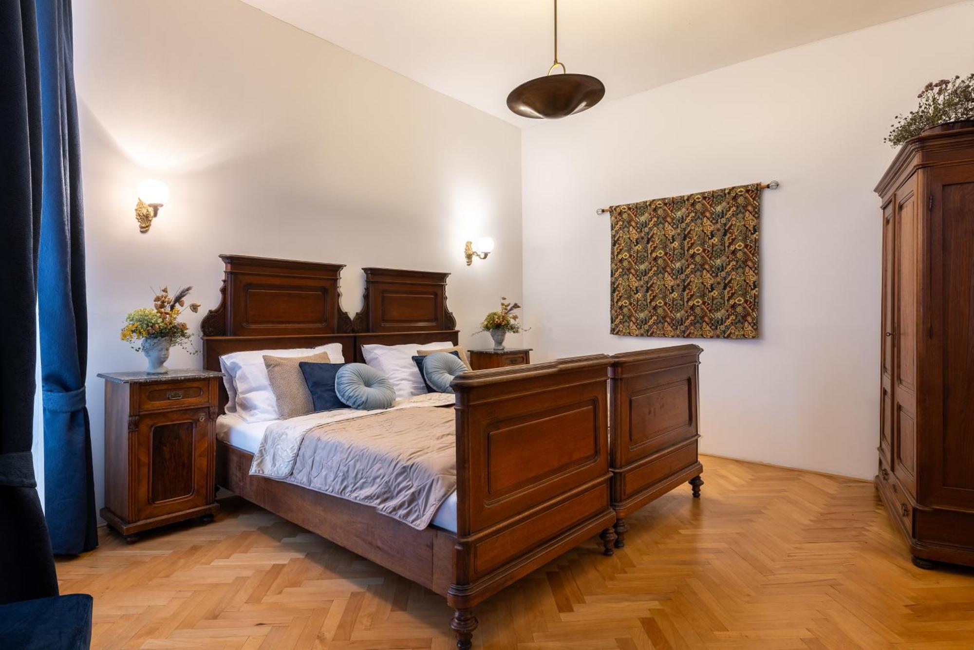 King'S Royal Apartments In City Centre Praag Buitenkant foto